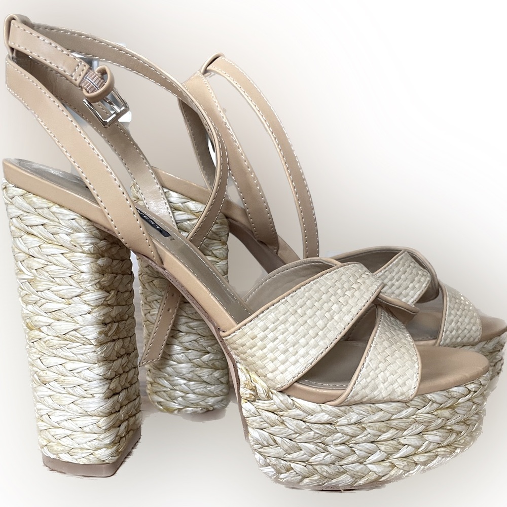 Nine West® Hayya 3 woven platform sandal Size 9 WORN ONCE